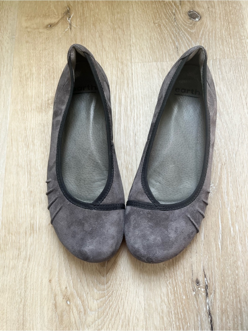 Earth Alder slate suede Ballet Flats - Soft Rounded Toe